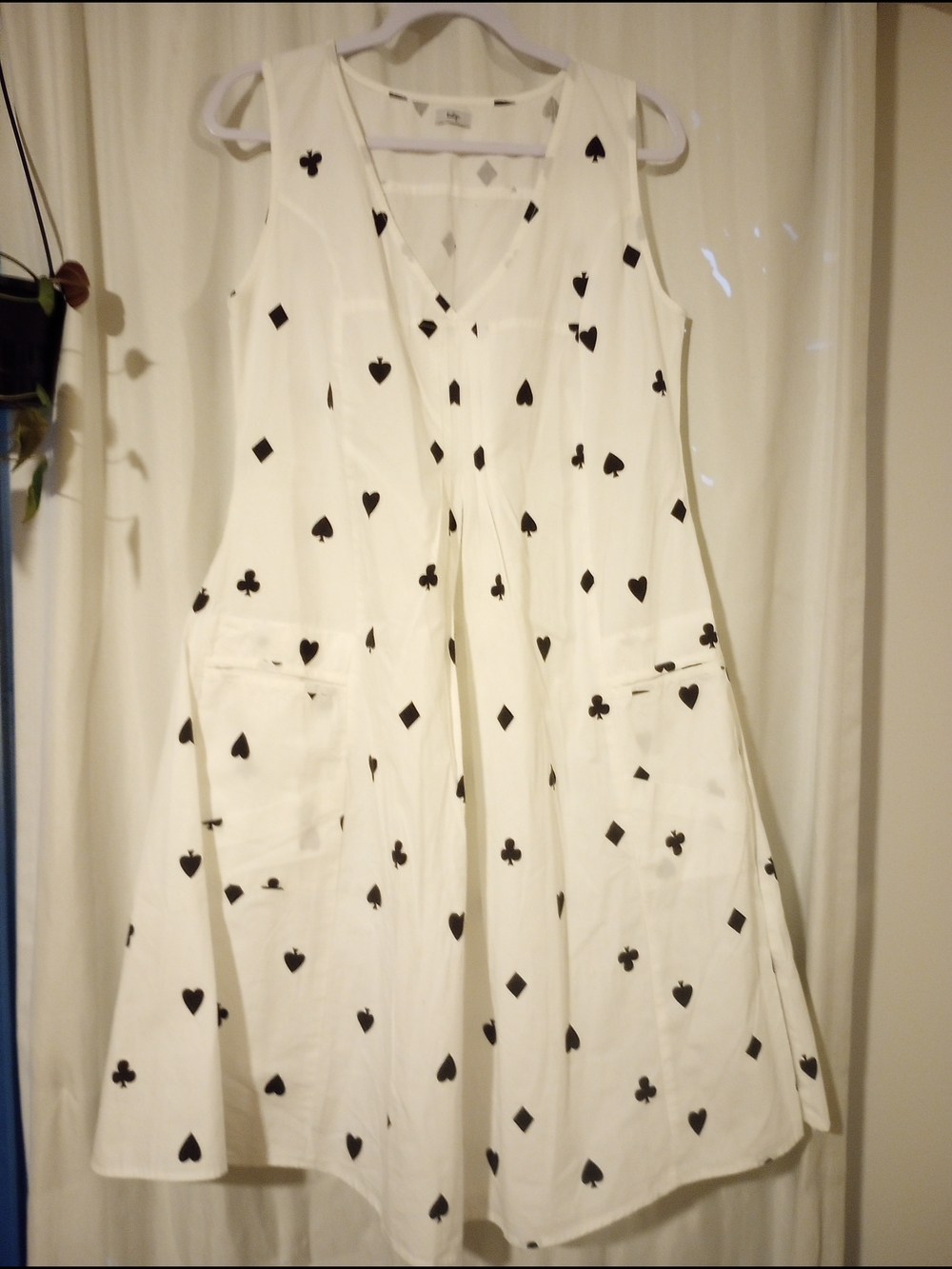 Sleeveless White Midi Dress with Black Card-Suit Print